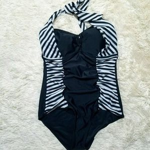 Forever21 one piece swimsuit